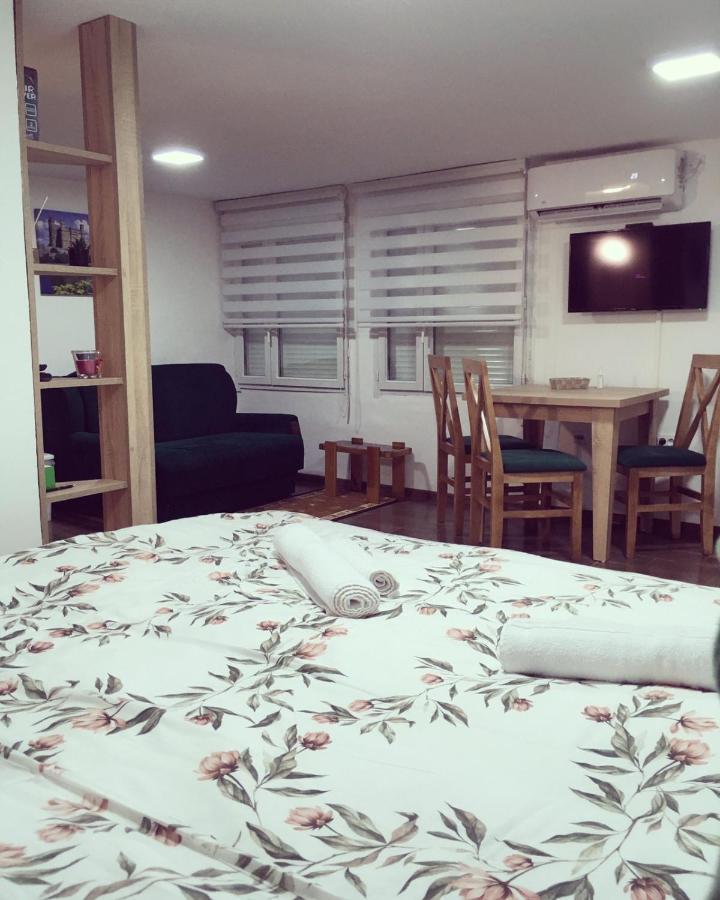 גורני מילנובץ Mia Apartmani - Novoizgradjeni Objekat מראה חיצוני תמונה